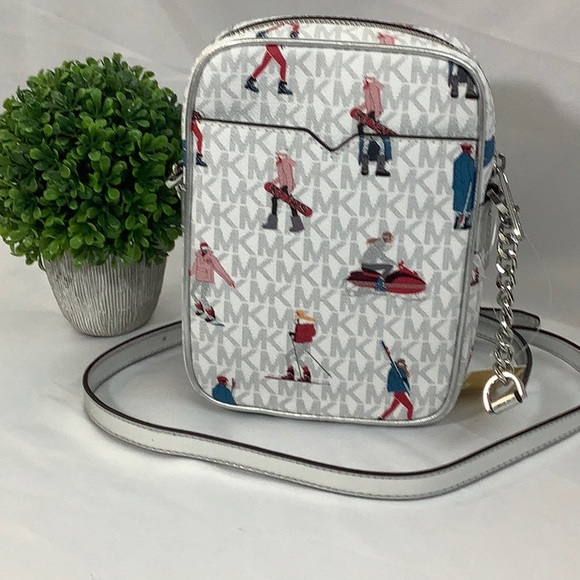 Michael Kors Jet Set Travel Chain Crossbody Bag - Picture 3 of 4